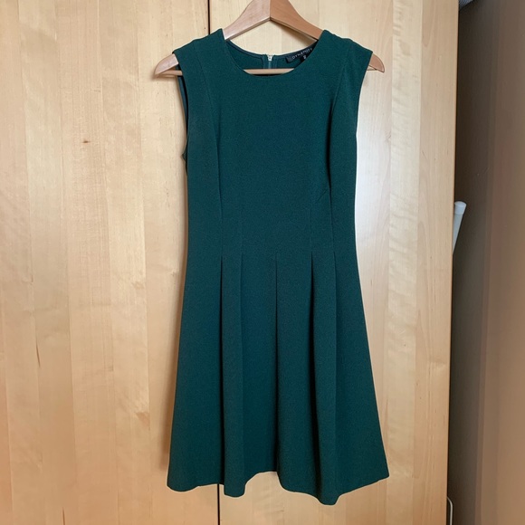 Dynamite Dresses & Skirts - Dynamite green sleeveless dress